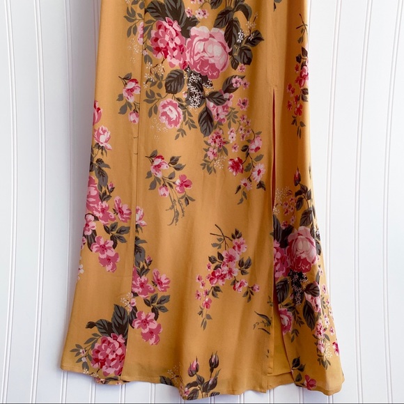 Reformation Juliette High Slit Sweetheart Neckline Floral Midi Dress In Angelica - Picture 12 of 16